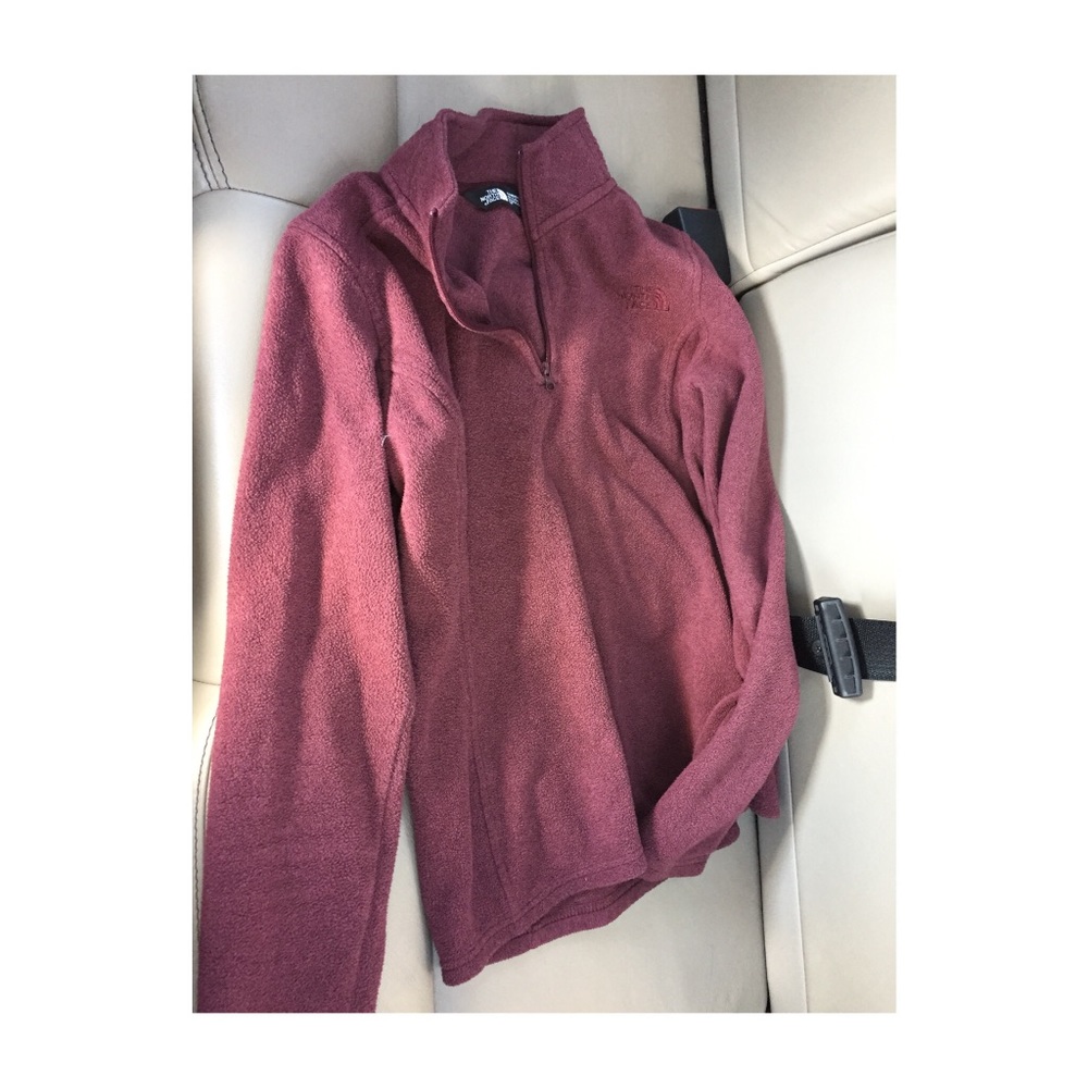 Women’s small north face sweatshirt!